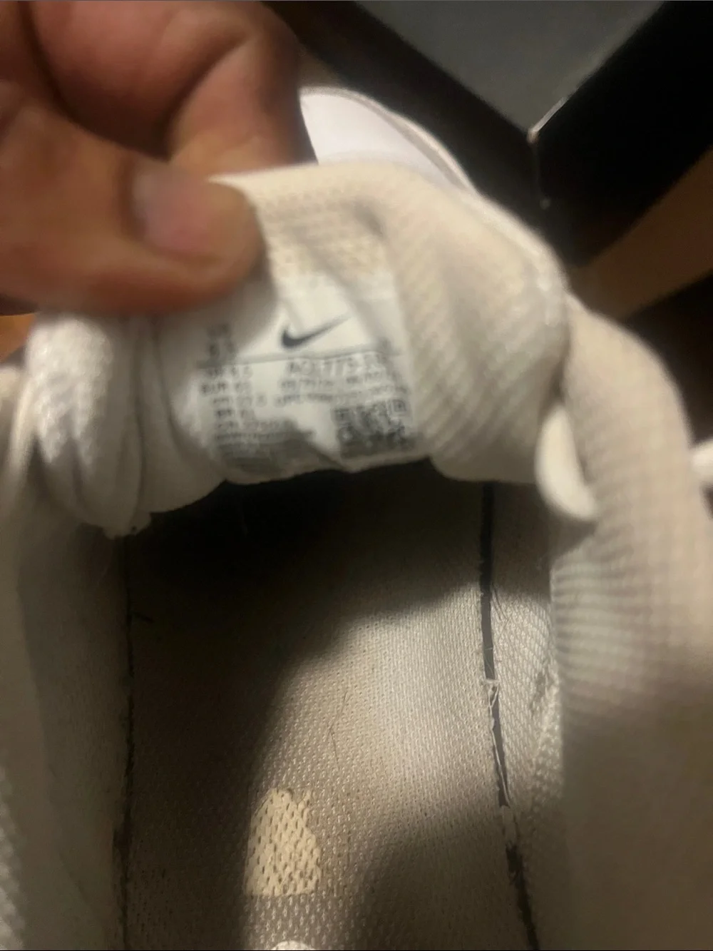 9.5 Nike White and Cream Men's Athletic Sneakers